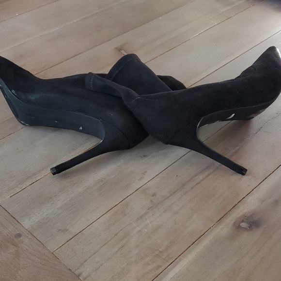 Mark & James By Badgley Mischka Black Vegan Suede - Picture 4 of 7